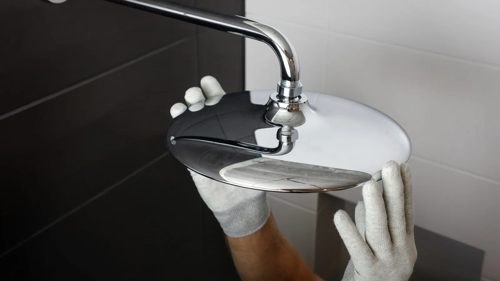 Instalación de sanitarios y grifería en Medellín